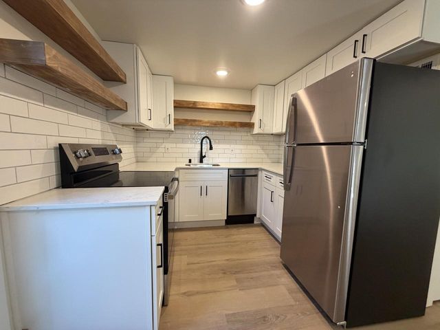 59 E Walworth AVENUE, Delavan, WI 53115