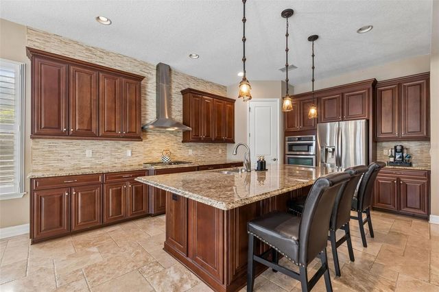 2601 MILFORD BERRY LANE, Tampa, FL 33618