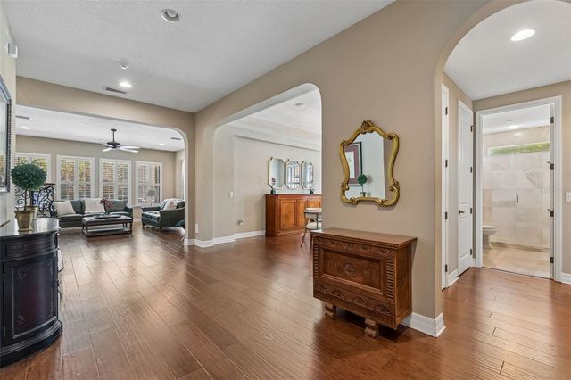 2601 MILFORD BERRY LANE, Tampa, FL 33618