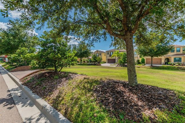 2601 MILFORD BERRY LANE, Tampa, FL 33618