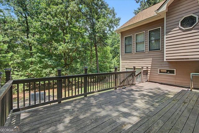 6431 Chestnut Hill Road, Flowery Branch, GA 30542