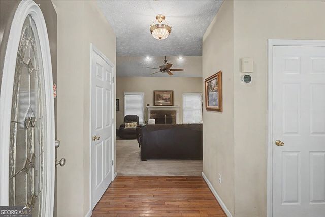 6431 Chestnut Hill Road, Flowery Branch, GA 30542