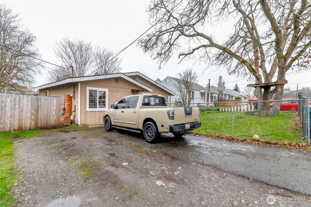 6214 S Prospect St., Tacoma, WA 98409