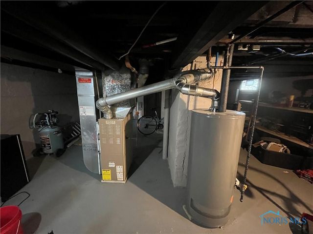 605 Waverly Avenue, Toledo, OH 43607