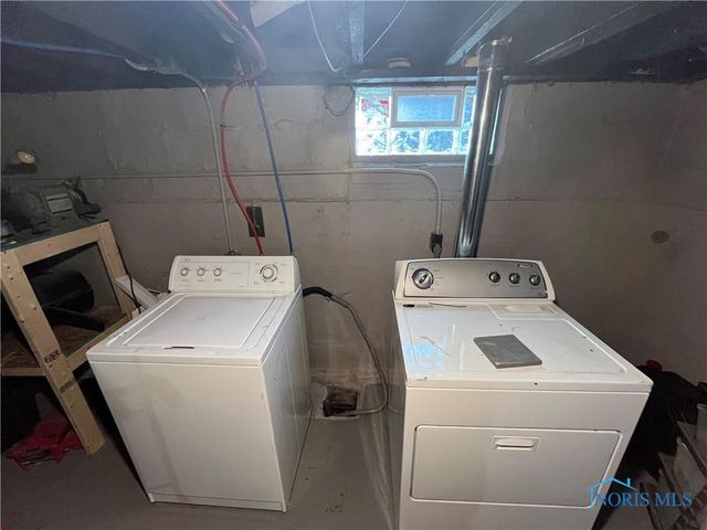 605 Waverly Avenue, Toledo, OH 43607