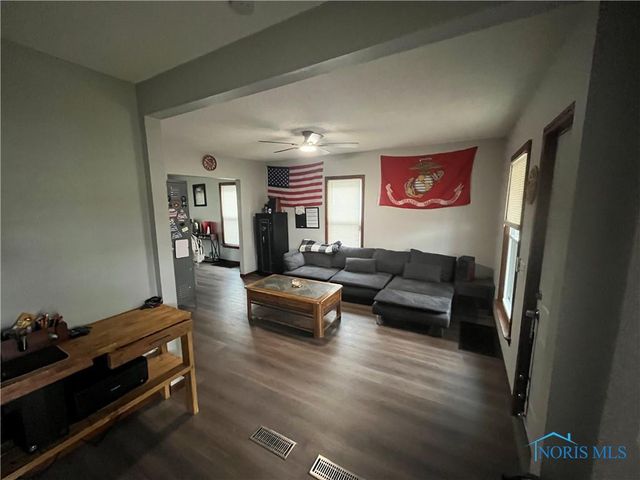 605 Waverly Avenue, Toledo, OH 43607