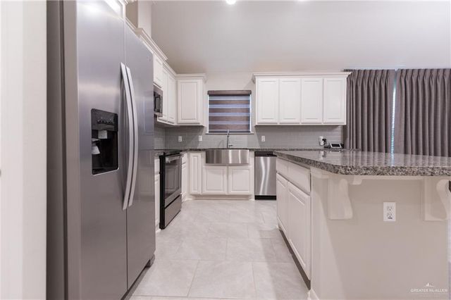 2071 N Retama Street, San Juan, TX 78589