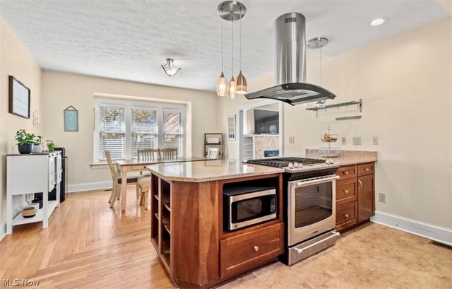 2302 Liberty Street, Parkersburg, WV 26101