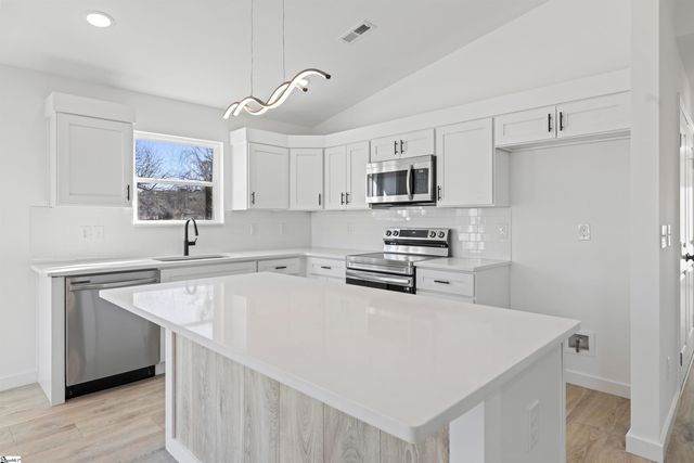 106 New Street, Gaffney, SC 29304