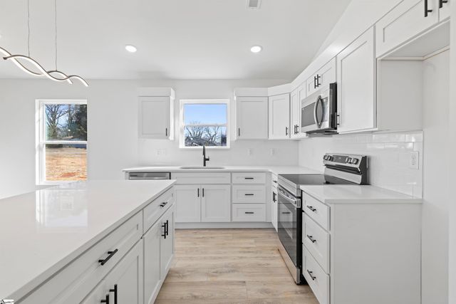 106 New Street, Gaffney, SC 29304