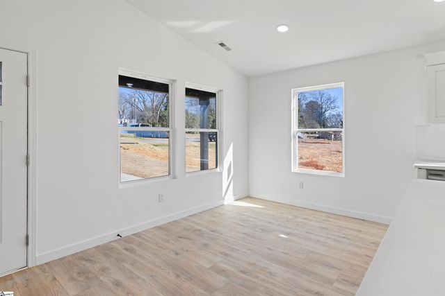 106 New Street, Gaffney, SC 29304