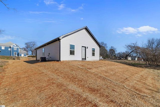 106 New Street, Gaffney, SC 29304