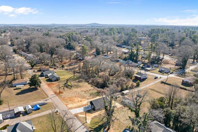 106 New Street, Gaffney, SC 29304