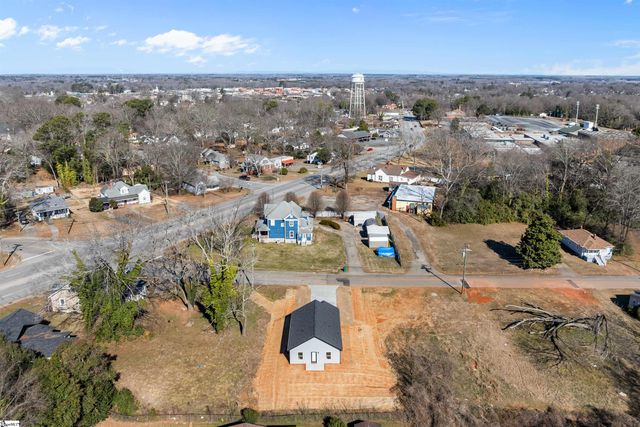 106 New Street, Gaffney, SC 29304