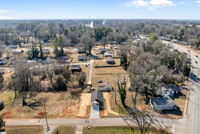 106 New Street, Gaffney, SC 29304