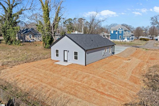 106 New Street, Gaffney, SC 29304