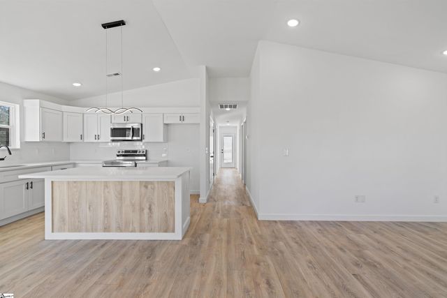 106 New Street, Gaffney, SC 29304