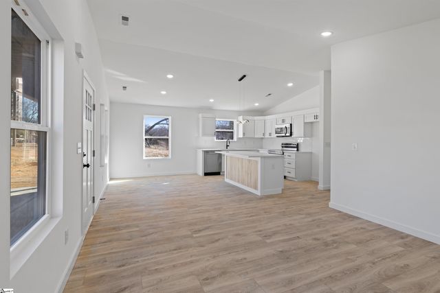 106 New Street, Gaffney, SC 29304