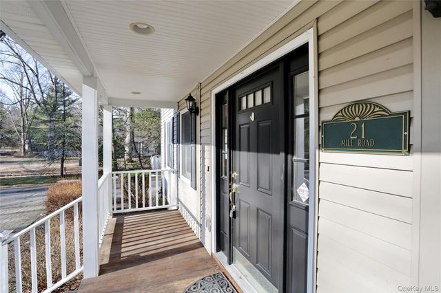 21 Mile Road, Suffern, NY 10901
