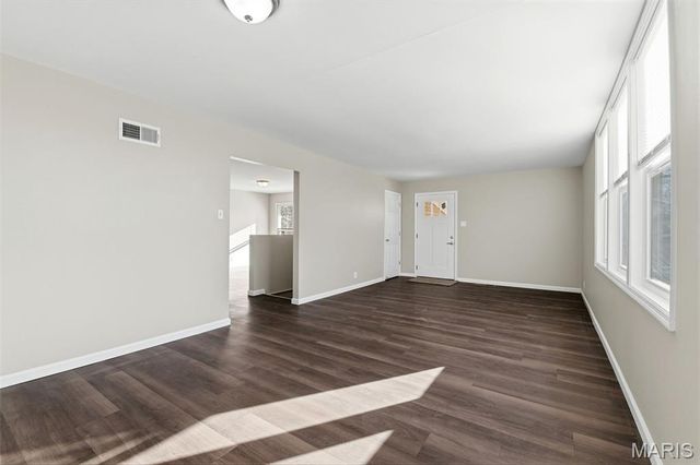 1068 Fernview Drive, St Louis, MO 63141