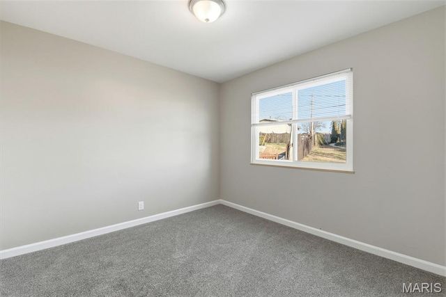 1068 Fernview Drive, St Louis, MO 63141