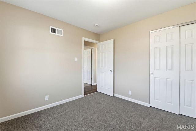 1068 Fernview Drive, St Louis, MO 63141