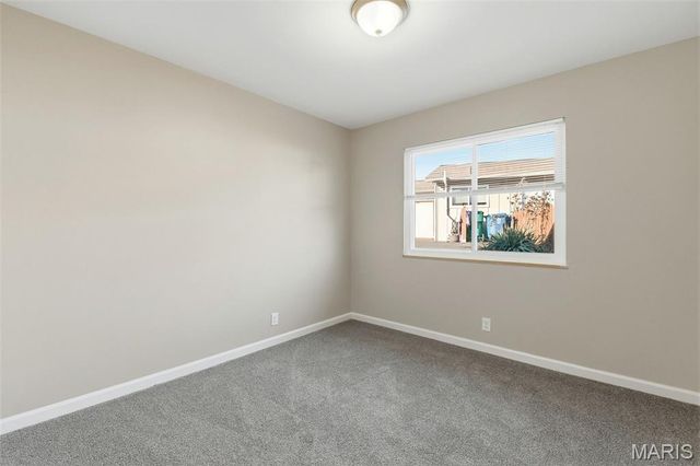 1068 Fernview Drive, St Louis, MO 63141