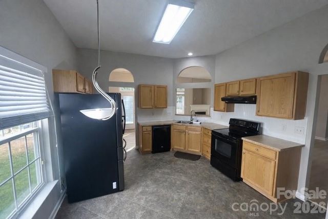 5895 Brookstone Drive NW, Concord, NC 28027