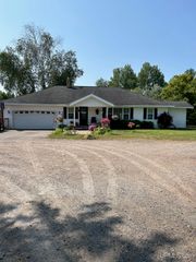 4400 Circle Dr Carpenter Rd, Florence T-wi, WI 54121