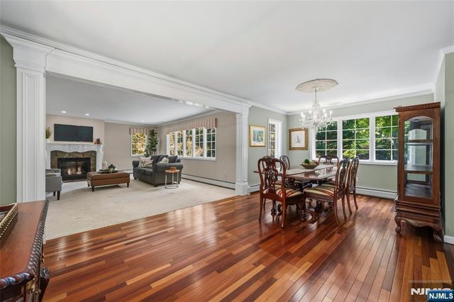 378 Van Beekum Place, Wyckoff, NJ 07481