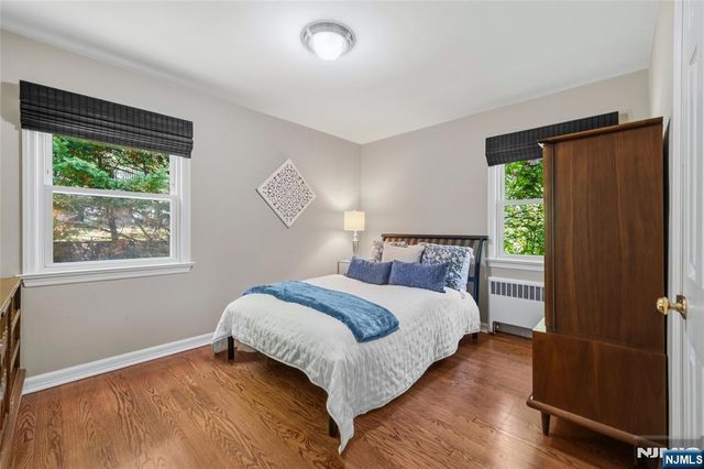 378 Van Beekum Place, Wyckoff, NJ 07481