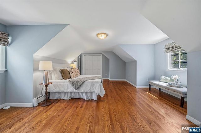 378 Van Beekum Place, Wyckoff, NJ 07481