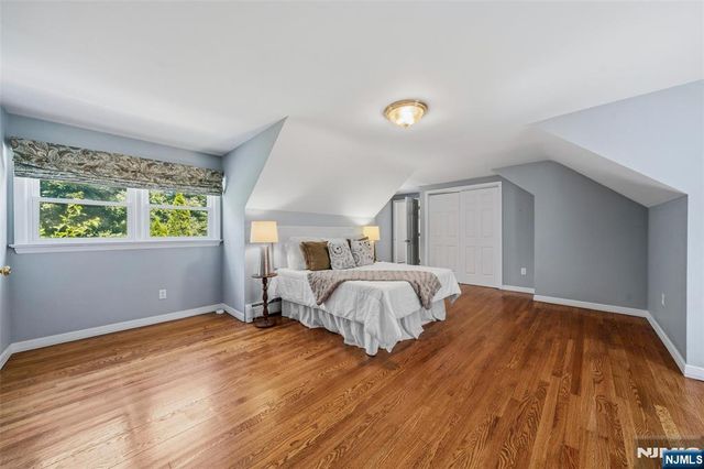 378 Van Beekum Place, Wyckoff, NJ 07481