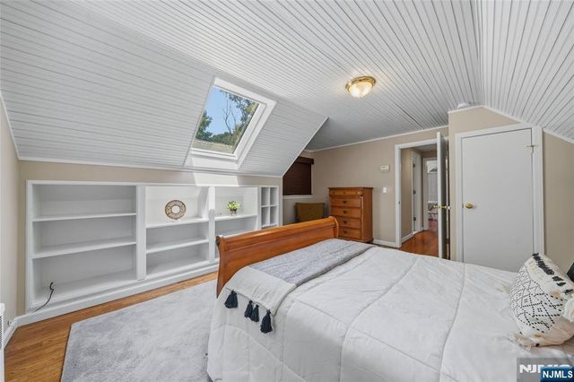 378 Van Beekum Place, Wyckoff, NJ 07481