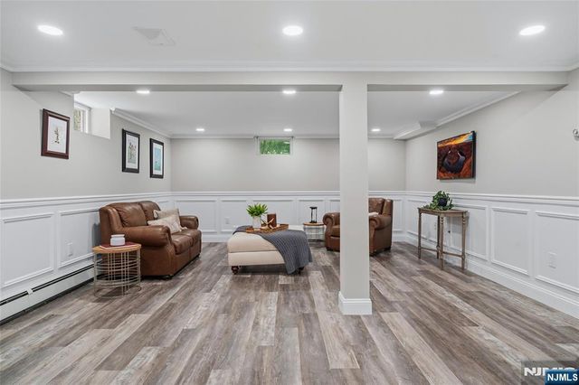378 Van Beekum Place, Wyckoff, NJ 07481