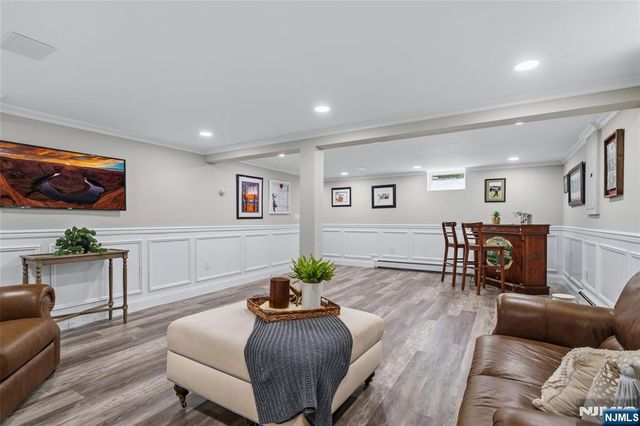 378 Van Beekum Place, Wyckoff, NJ 07481