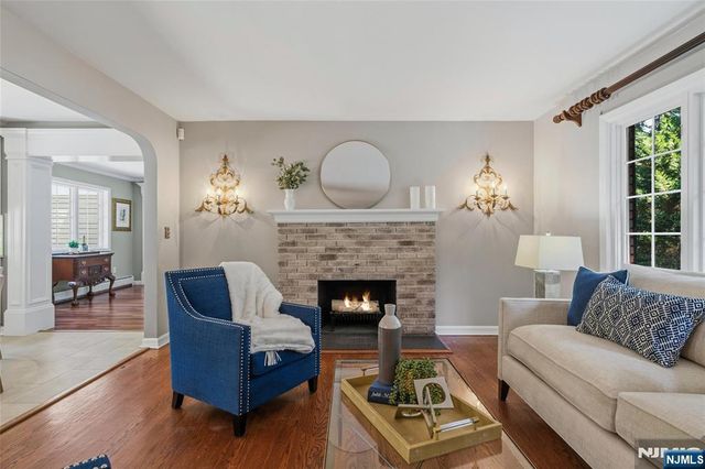 378 Van Beekum Place, Wyckoff, NJ 07481