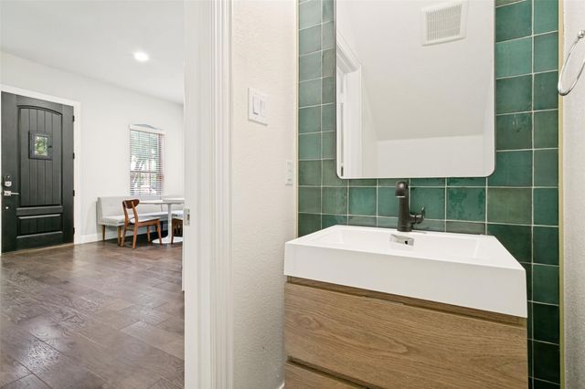 2209 Zenith Avenue, Flower Mound, TX 75028