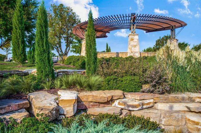 2209 Zenith Avenue, Flower Mound, TX 75028