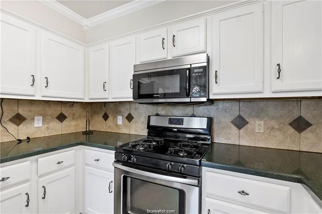 3704 Eastshire Court, Bryan, TX 77802