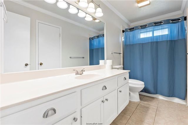 3704 Eastshire Court, Bryan, TX 77802