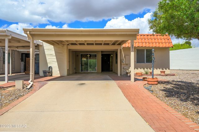 201 N Calle Del Lago, Green Valley, AZ 85614