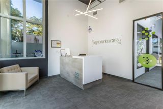 321 NE 26th St CU-04, Miami, FL 33137