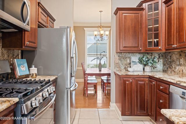 102 Lighthouse Point Circle, Youngsville, LA 70592