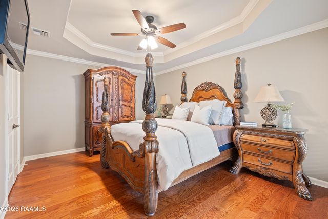 102 Lighthouse Point Circle, Youngsville, LA 70592