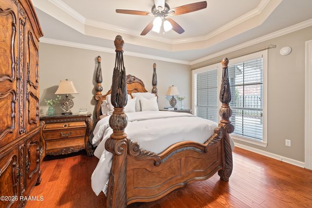 102 Lighthouse Point Circle, Youngsville, LA 70592