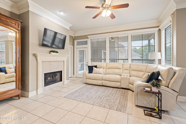 102 Lighthouse Point Circle, Youngsville, LA 70592