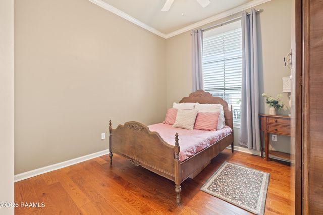 102 Lighthouse Point Circle, Youngsville, LA 70592