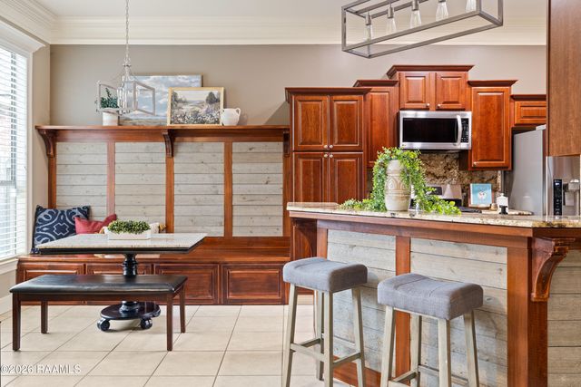 102 Lighthouse Point Circle, Youngsville, LA 70592