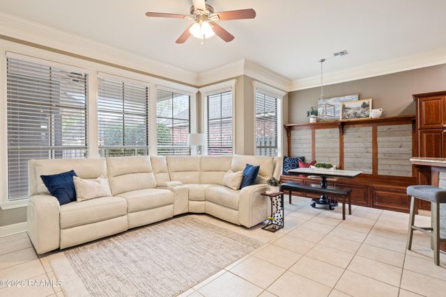 102 Lighthouse Point Circle, Youngsville, LA 70592